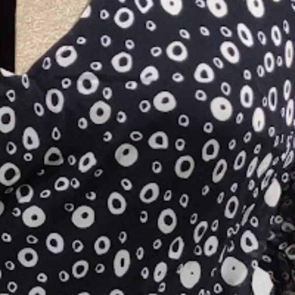 PUTUMAYO NWT BLUE AND IVORY CIRCLES SPOTS GAUZY SHEER LINED ASYMMETRIC HEM L - Picture 4 of 13